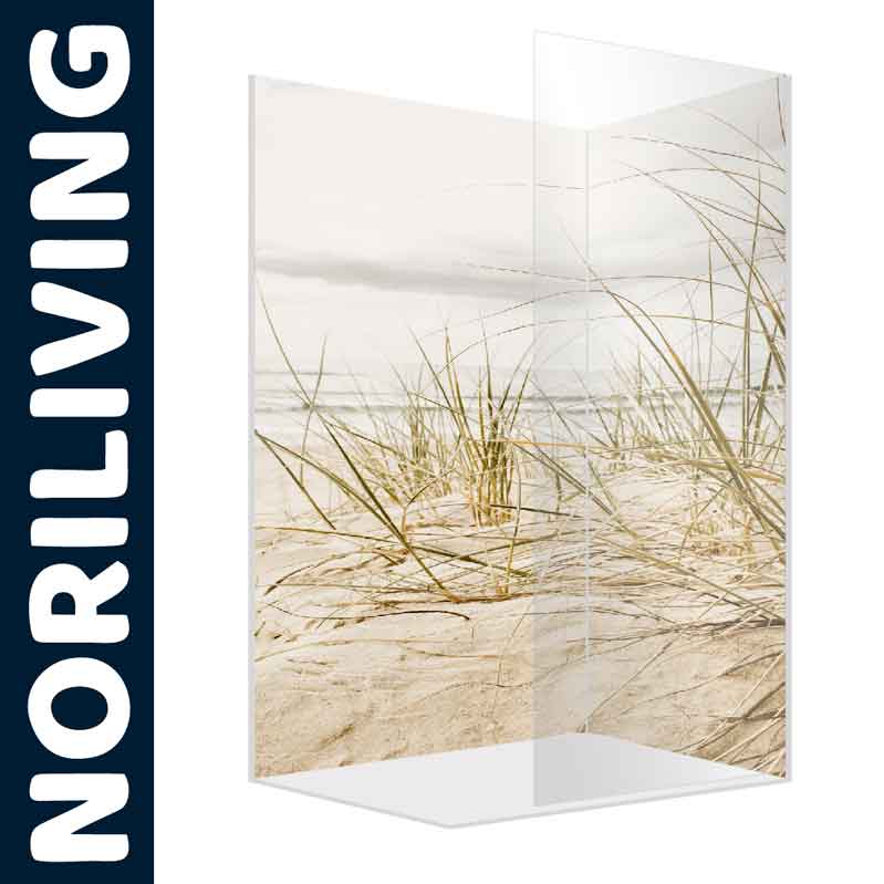 Dekorativer Raumteiler mit Strandmotiv von Noriliving Raumteiler von Noriliving mit einem Strandmotiv im Hintergrund